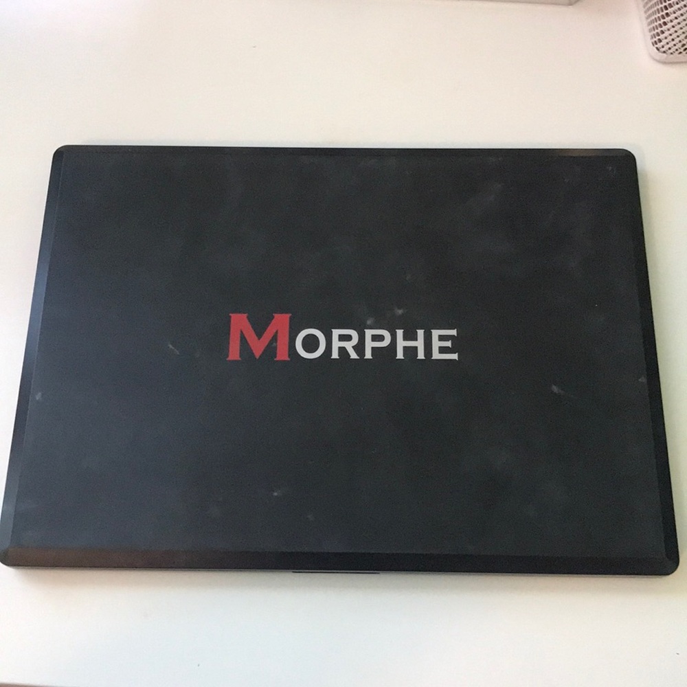Morphe 35O palette.